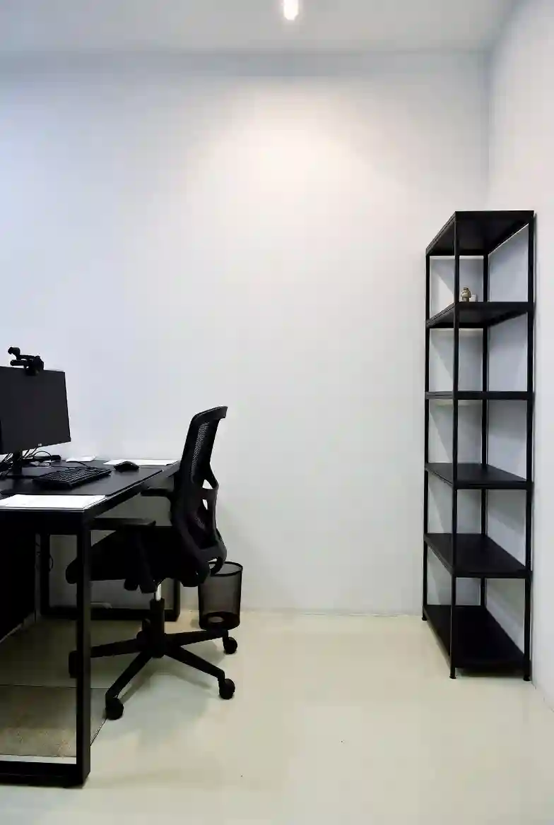 Professional office cleaning result in Garwood, NJ – clean and bright hallway