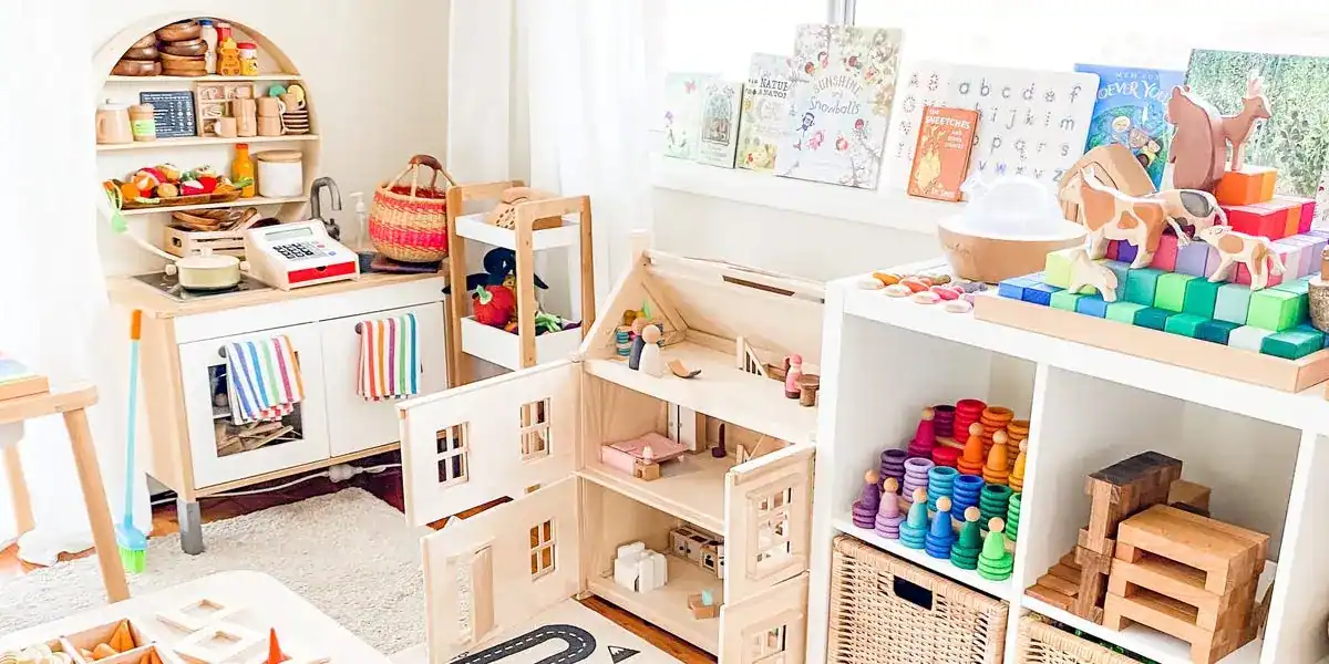 Professional house cleaning result in West Orange, NJ – detailed ceiling fan and lights